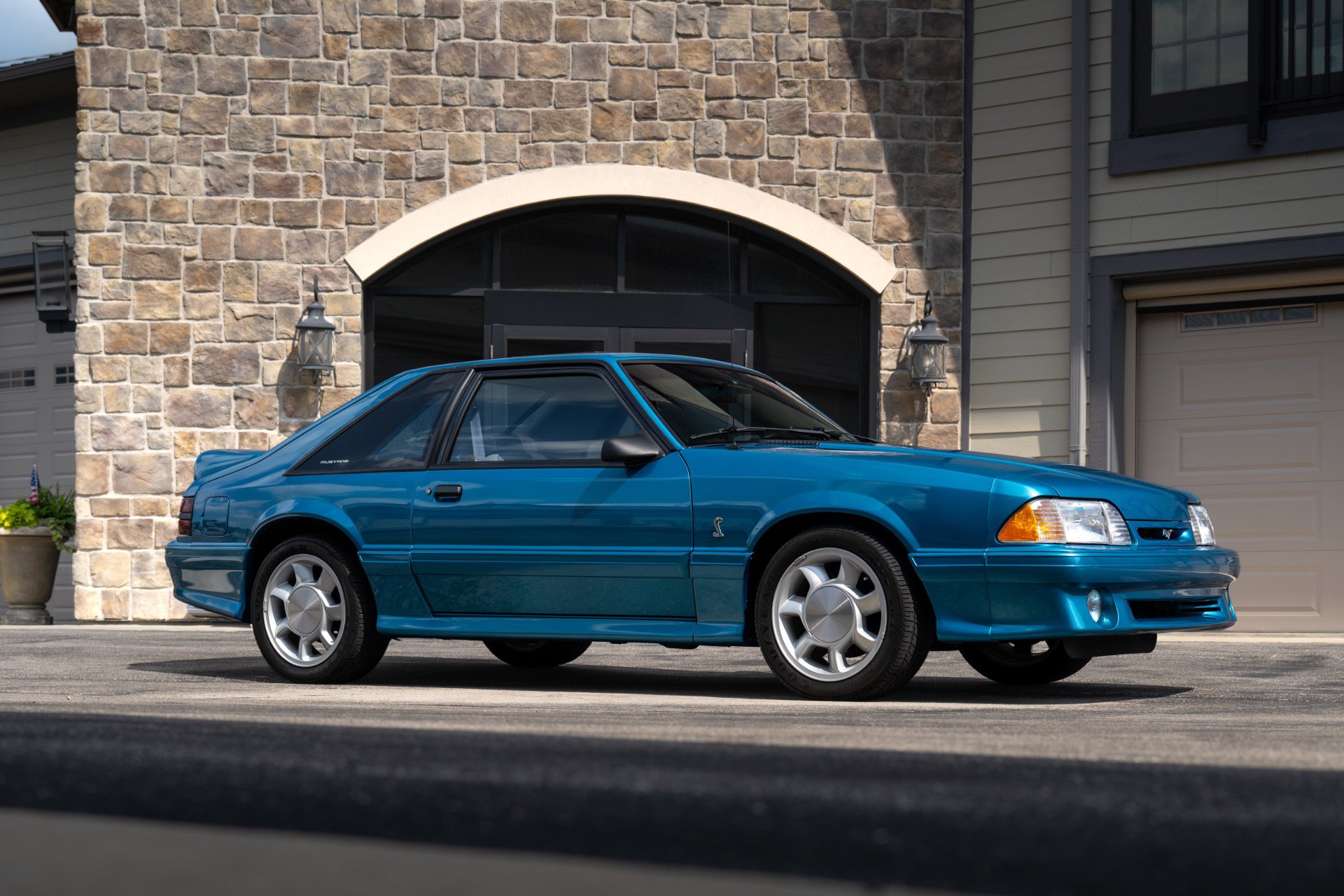 Used 1993 Ford Mustang Cobra RWD image 12