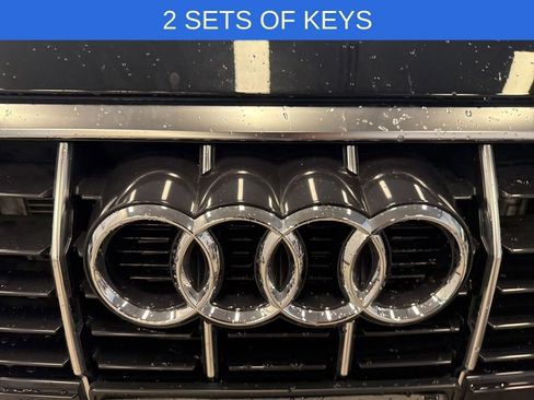 Used 2025 Audi Q3 2.0T Premium w/ Convenience Package image 3