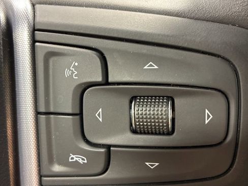 Used 2021 GMC Sierra 1500 SLT w/ SLT Premium Package image 17