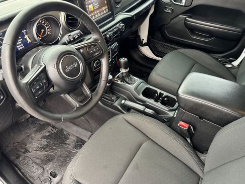 Used 2021 Jeep Wrangler Sport image 11