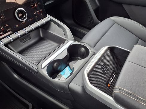 New 2027 GMC Terrain Elevation w/ Elevation Premium Package FWD image 11
