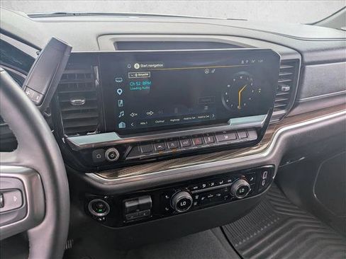 Used 2024 Chevrolet Silverado 1500 LT RWD image 12
