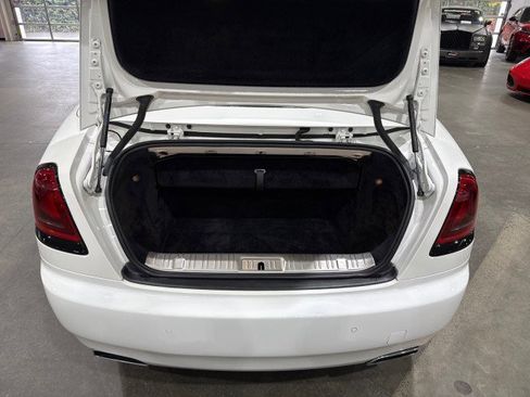 Used 2017 Rolls-Royce Dawn image 10