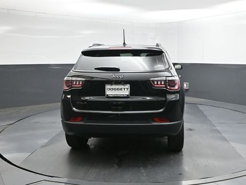 New 2026 Jeep Compass Latitude AWD/4WD image 5
