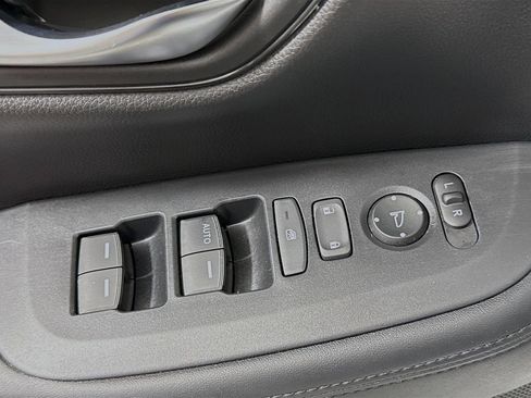 Used 2024 Honda HR-V LX image 25