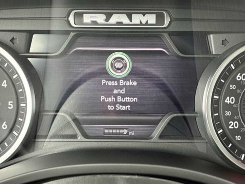 New 2026 RAM 1500 Express AWD/4WD image 10