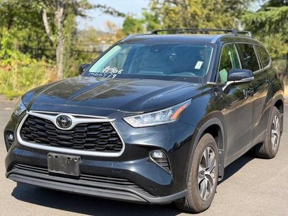 Used 2020 Toyota Highlander XLE