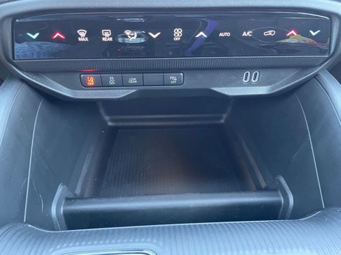 New 2026 Jeep Cherokee Laredo AWD/4WD image 17