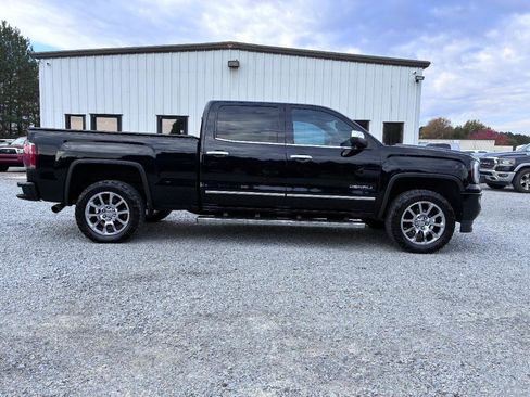 Used 2017 GMC Sierra 1500 Denali image 4