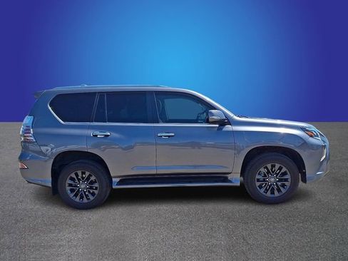Used 2023 Lexus GX 460 Premium w/ Premium Package image 4