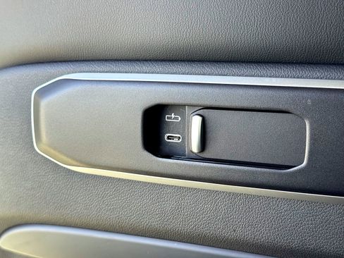 Used 2026 BMW X7 xDrive40i image 26