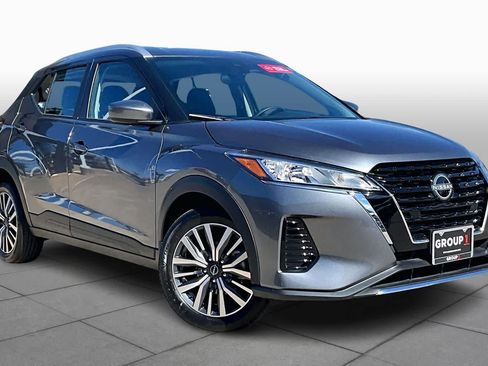 Certified 2024 Nissan Kicks SV image 3