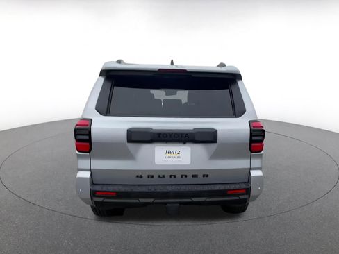 Used 2025 Toyota 4Runner TRD Off-Road image 12