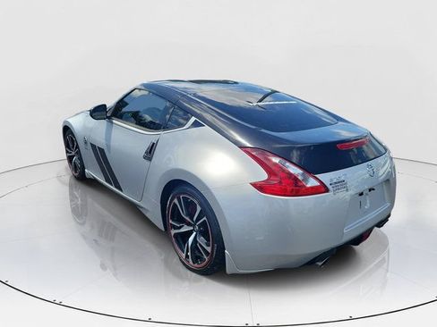 Used 2020 Nissan 370Z Coupe RWD image 29