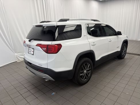 Used 2019 GMC Acadia SLT AWD/4WD image 5