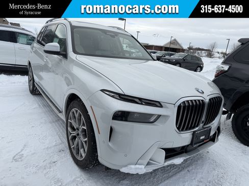 Used 2024 BMW X7 xDrive40i w/ Executive Package image 1