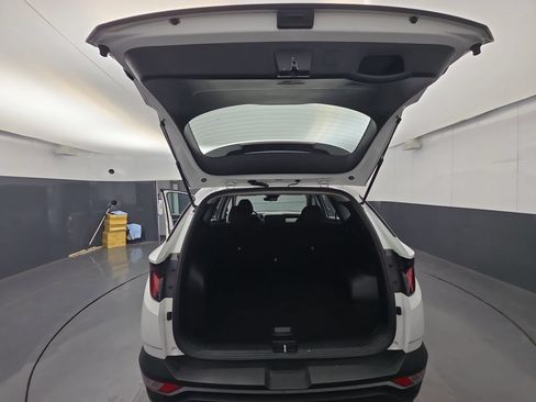 Used 2024 Hyundai Tucson SE AWD/4WD image 50