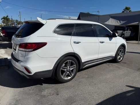 Used 2017 Hyundai Santa Fe Limited image 5