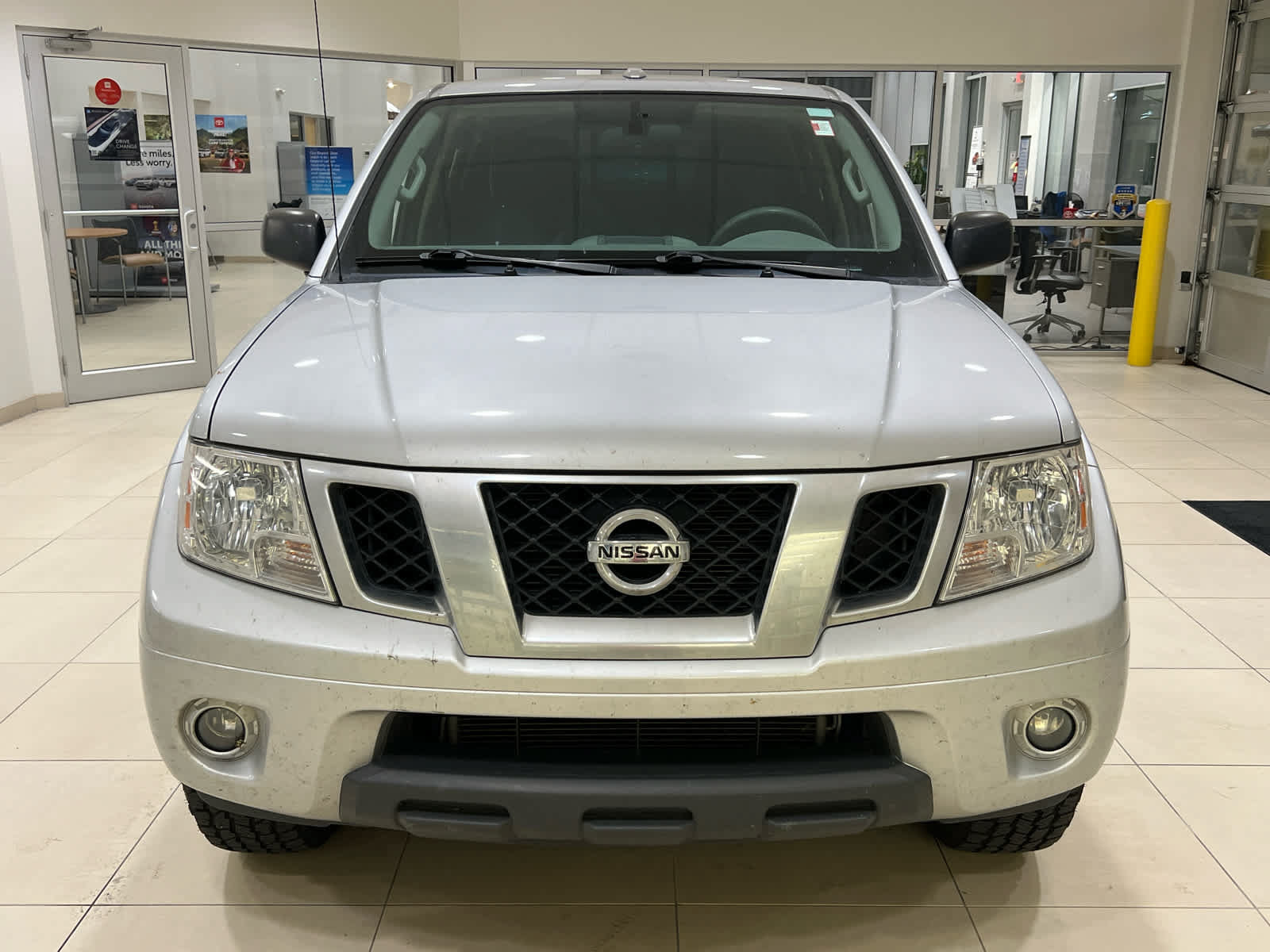 Used 2016 Nissan Frontier Desert Runner RWD image 2