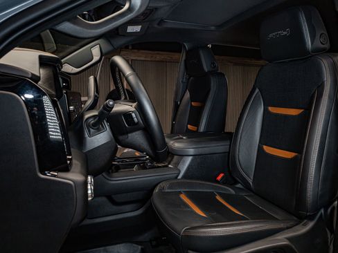 Used 2025 GMC Sierra 2500 AT4 w/ AT4 Premium Plus Package image 24