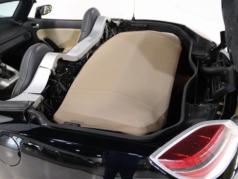 Used 2007 Saturn Sky w/ Premium Trim Pkg image 56