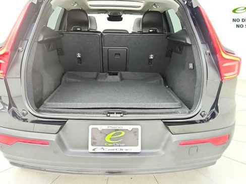 Used 2024 Volvo XC40 B5 Plus w/ Protection Package Premier AWD/4WD image 29
