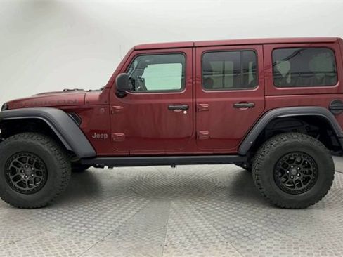 Used 2022 Jeep Wrangler Unlimited Rubicon w/ Xtreme Recon 35" Tire Package image 5
