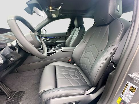 New 2026 BMW i5 eDrive40 w/ Premium Package AWD/4WD image 22