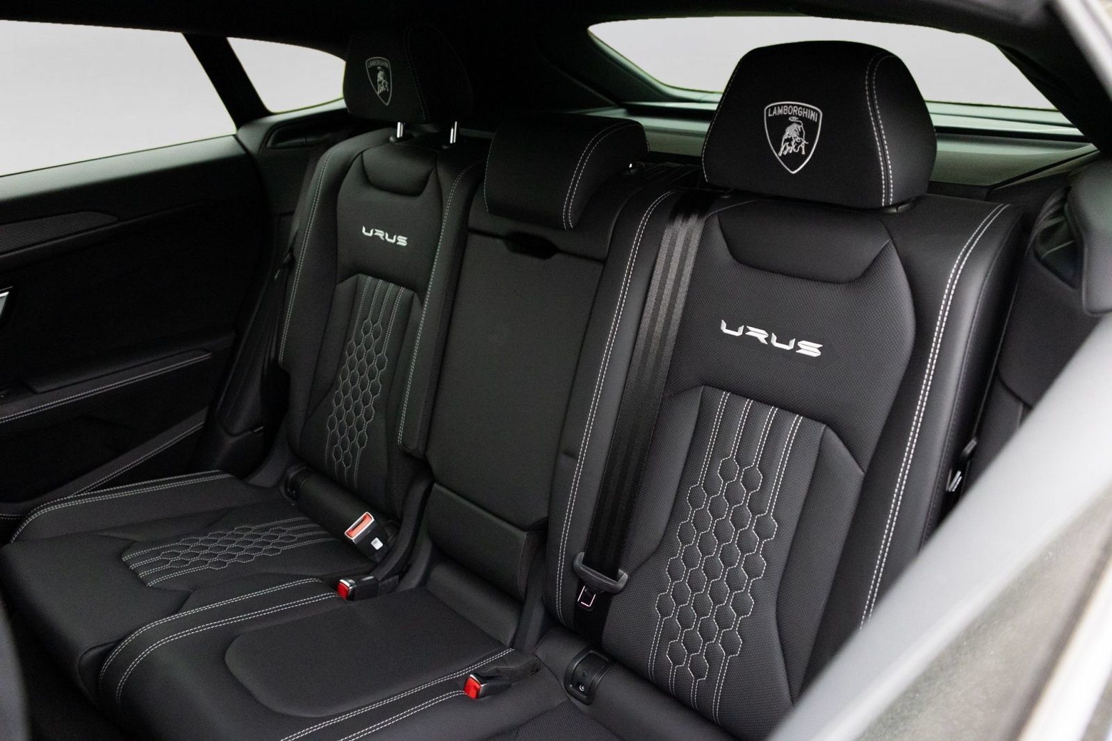 Used 2023 Lamborghini Urus Performante AWD/4WD image 26