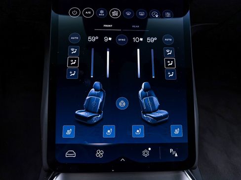 Used 2024 Lucid Air Touring AWD/4WD image 25
