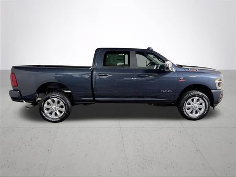 New 2026 RAM 2500 Laramie AWD/4WD image 5