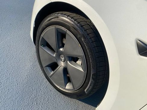 Used 2021 Tesla Model 3 Standard Range Plus RWD image 23