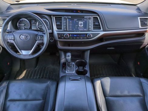 Used 2016 Toyota Highlander Limited image 14
