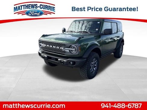 New 2025 Ford Bronco Badlands image 7