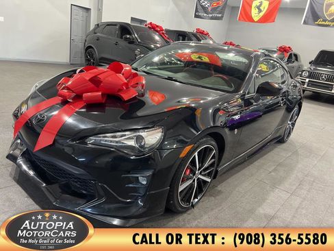 Used 2019 Toyota 86 TRD SE image 2