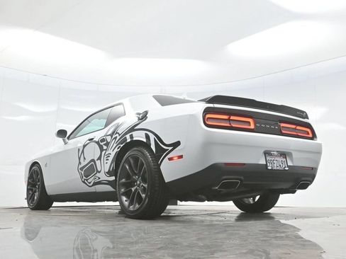 Used 2022 Dodge Challenger R/T Scat Pack w/ Driver Convenience Group RWD image 63