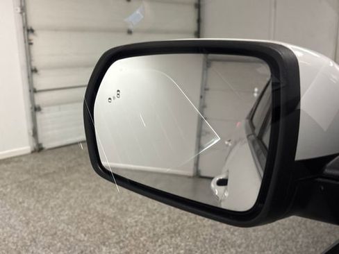 Used 2021 Ford Edge Titanium w/ Class II Trailer Tow Package image 53