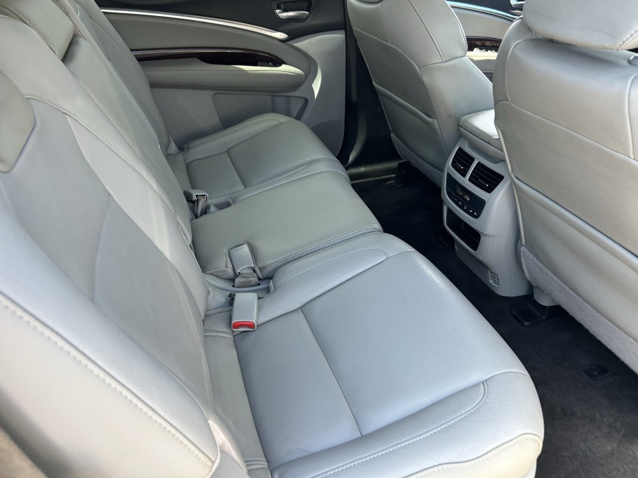 Used 2016 Acura MDX w/ Technology Package FWD image 16