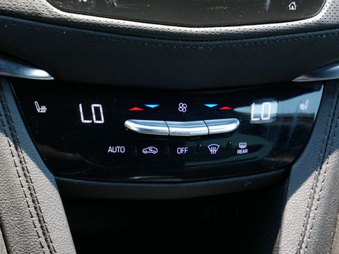 Used 2024 Cadillac XT5 Sportv w/ LPO, Floor Liner Package AWD/4WD image 21