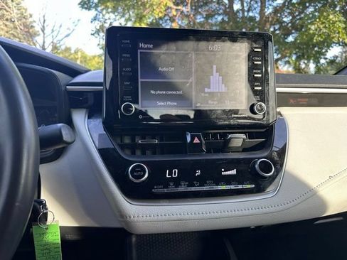Used 2022 Toyota Corolla SE FWD image 14