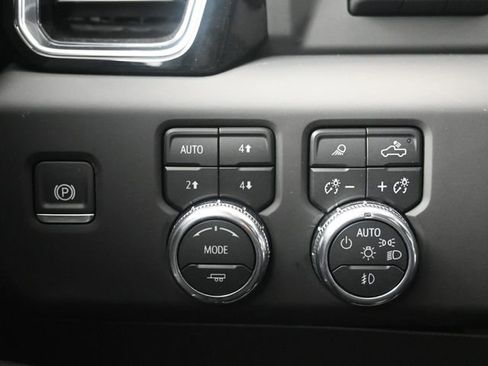 Used 2025 GMC Sierra 2500 Denali w/ Denali Reserve Package image 14