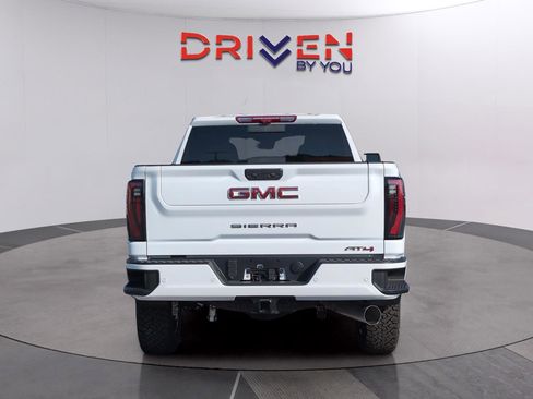 New 2026 GMC Sierra 2500 AT4 w/ AT4 Premium Plus Package image 4