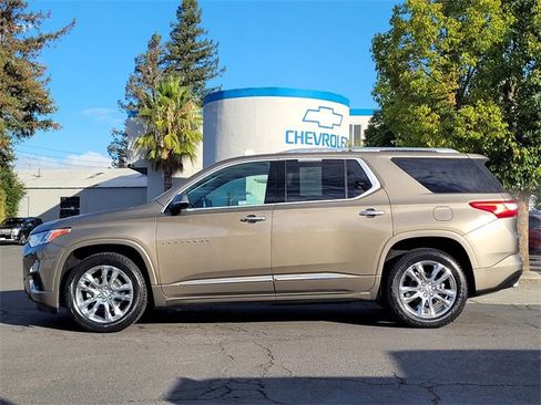 Used 2020 Chevrolet Traverse High Country image 9
