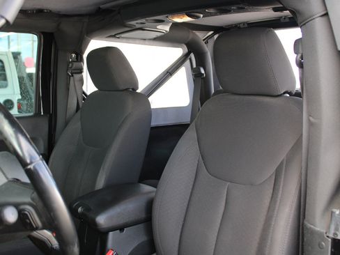 Used 2018 Jeep Wrangler Sport image 11