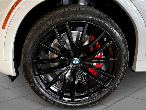 New 2026 BMW X6 xDrive40i w/ Climate Comfort Package image 11