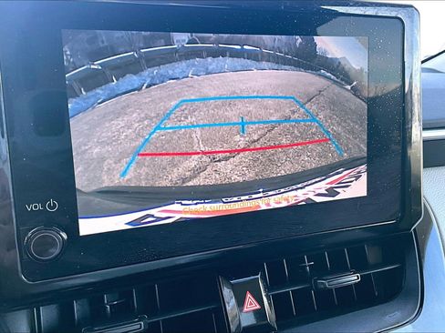 Used 2023 Toyota Corolla LE image 20