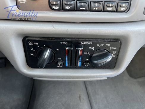 Used 2003 Buick Century Custom FWD image 18