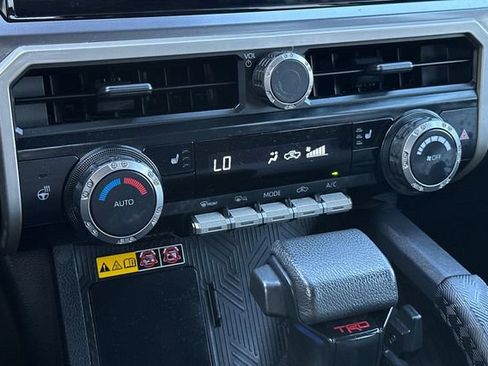 Used 2024 Toyota Tacoma TRD Sport w/ TRD Sport Upgrade Package image 21