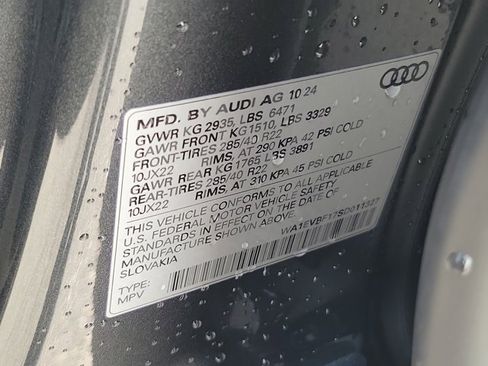 Certified 2025 Audi Q8 Premium Plus image 30