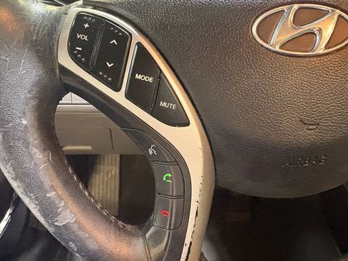 Used 2012 Hyundai Elantra Limited FWD image 24